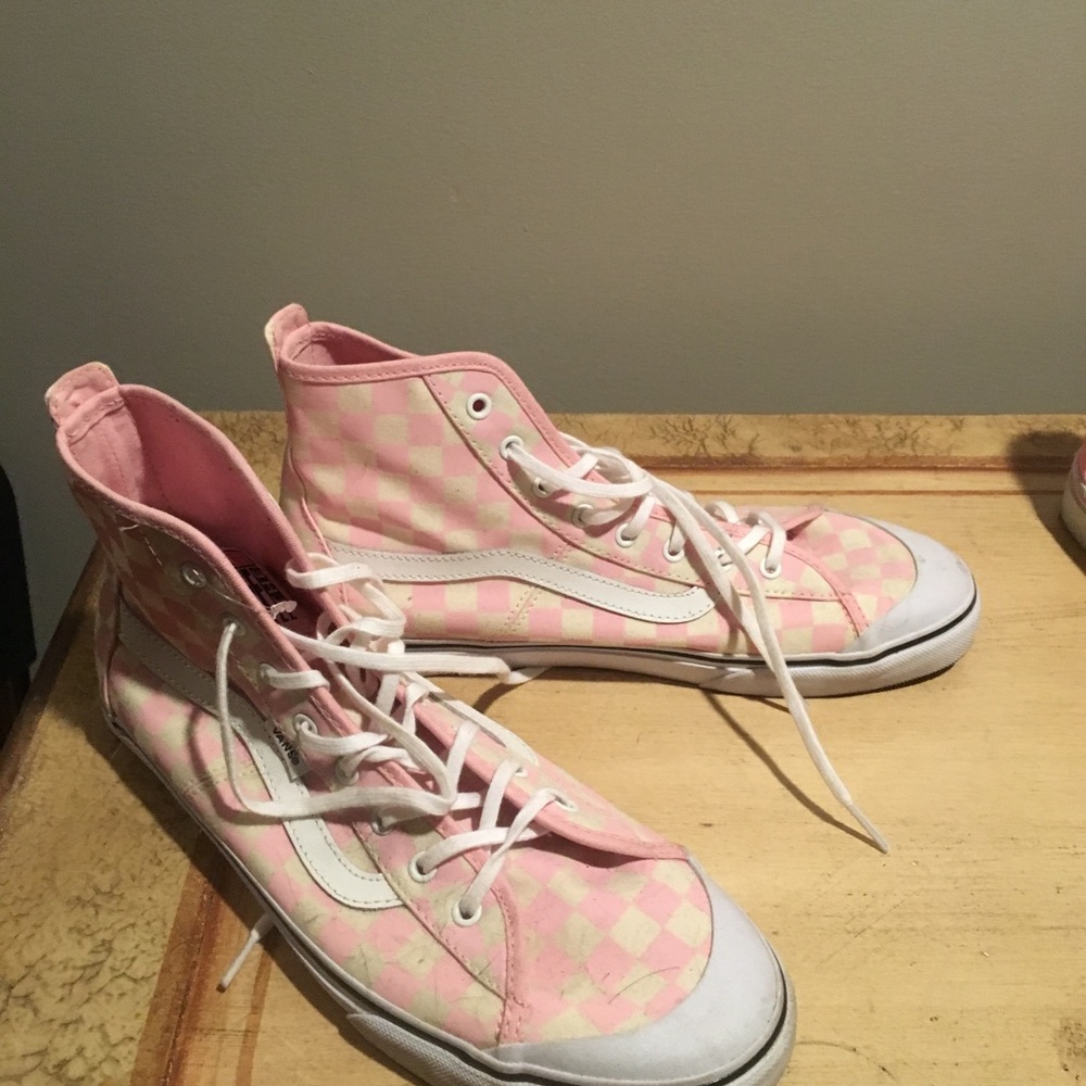 PINK / WHITE CHECKERED VANS SK8 HI HIGH TOPS